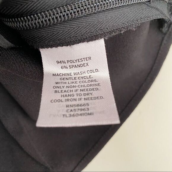 Leith-Off Shoulder Tiered V Neck Bustier Top (Small) - Picture 9 of 10